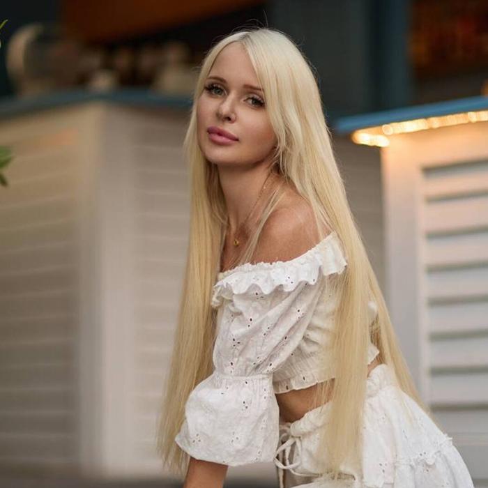 Amazing wife Anna, 42 yrs.old from Odessa, Ukraine