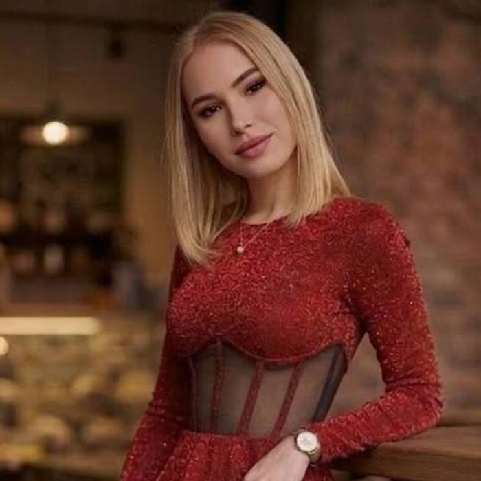 Pretty girl Tatiana, 22 yrs.old from Eastern Europe Pretty girl Tatiana, 22 yrs.old from Eastern Europe