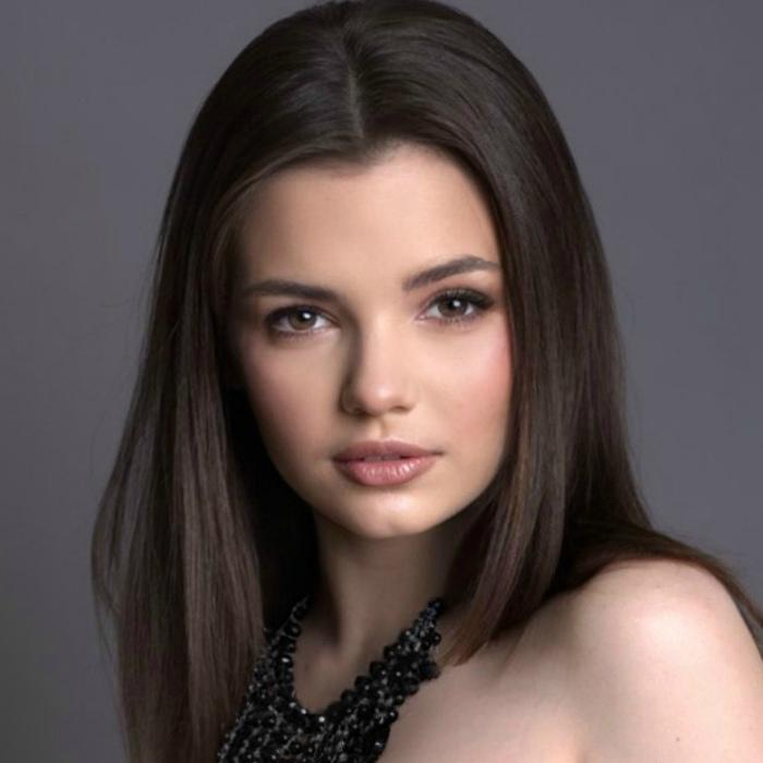 Gorgeous bride Anna, 19 yrs.old from Simferopol, Russia