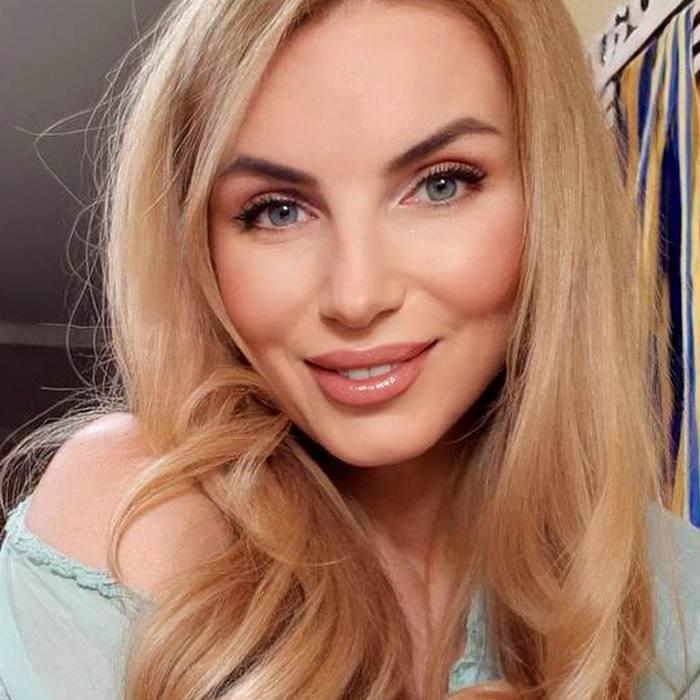 Gorgeous girl Inna, 48 yrs.old from Dnepr, Ukraine