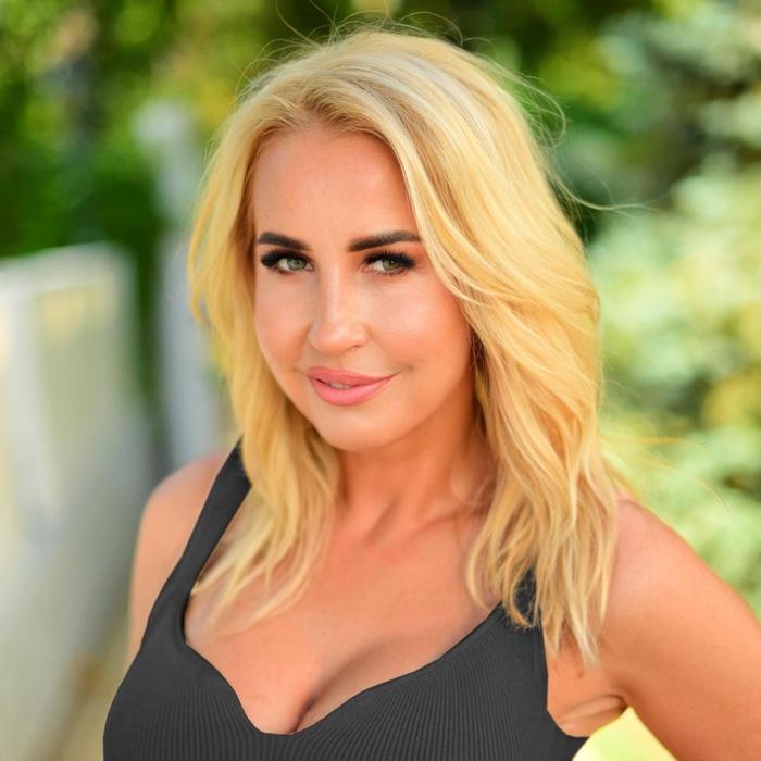 Pretty girlfriend Victoria, 53 yrs.old from Odessa, Ukraine