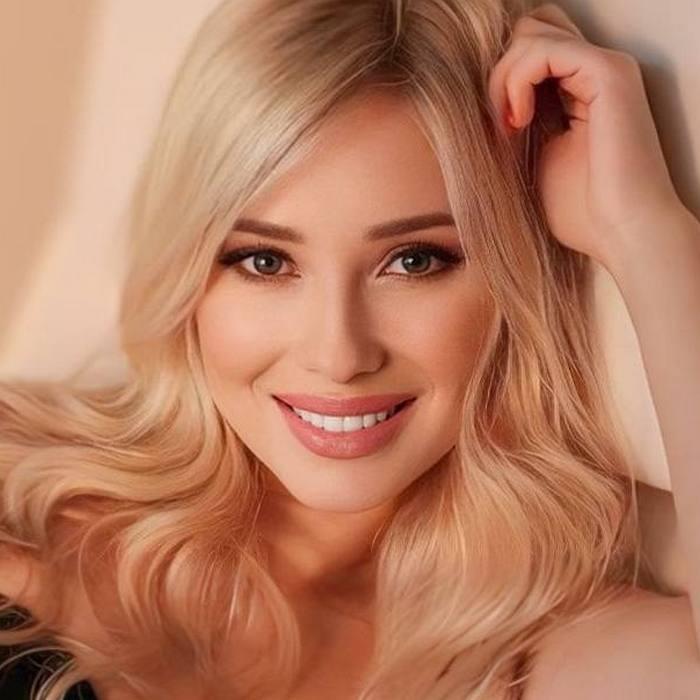 Hot pen pal Elena, 31 yrs.old from Kyiv, Ukraine