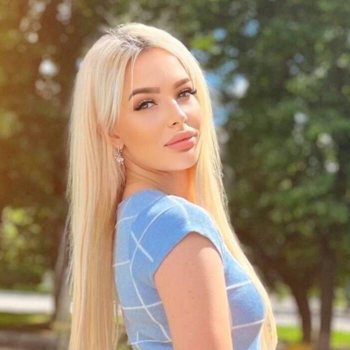 Single woman Diana, 27 yrs.old from Poltava, Ukraine