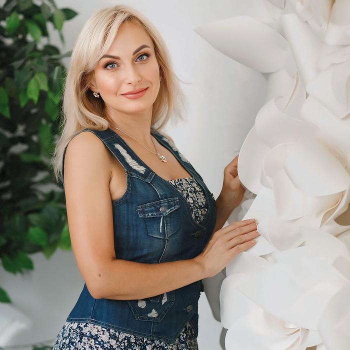 Charming miss Vlada, 49 yrs.old from Kharkiv, Ukraine