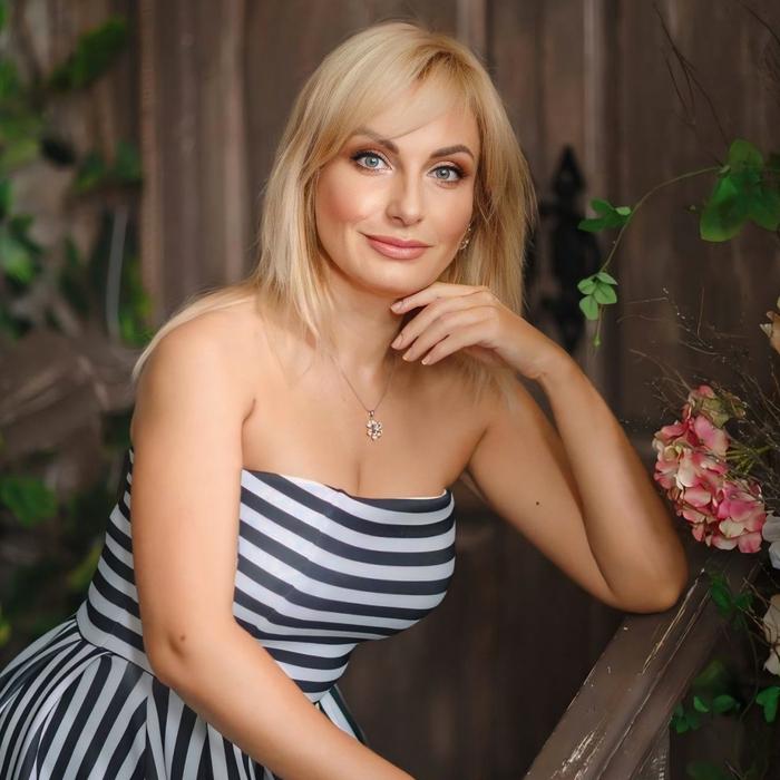 Amazing lady Vlada, 49 yrs.old from Kharkiv, Ukraine