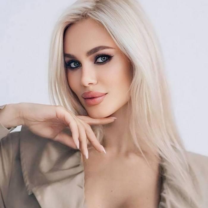 Nice mail order bride Julia, 34 yrs.old from Kyiv, Ukraine