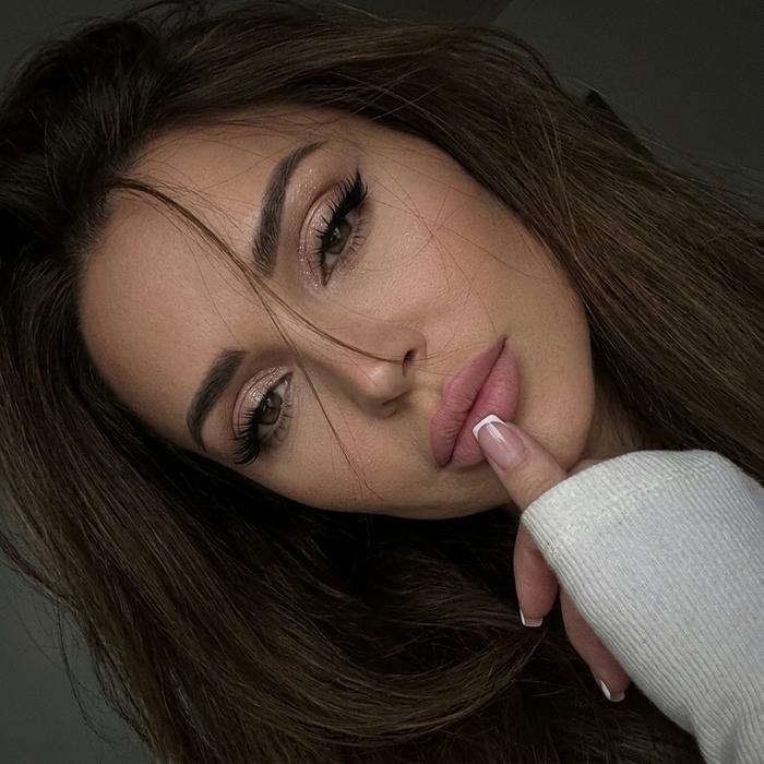 Gorgeous girlfriend Larisa, 48 yrs.old from Lutsk, Ukraine