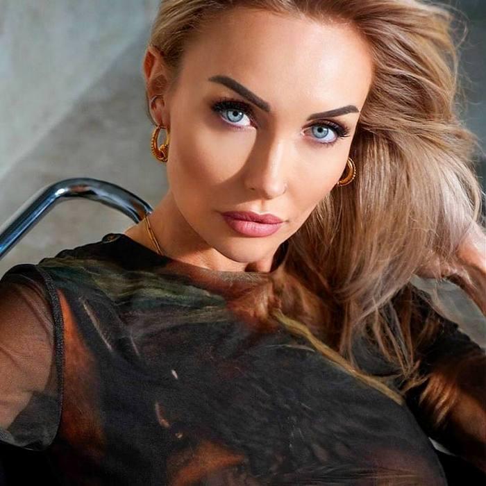 single miss Yuliya, 41 yrs.old from Ivano- Frankovsk, Ukraine