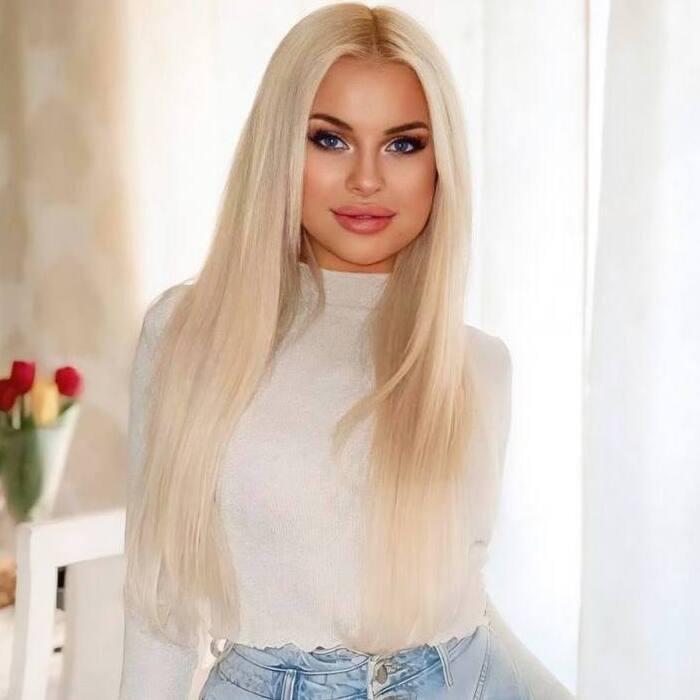 Hot miss Yulia, 33 yrs.old from Uzhgorod, Ukraine