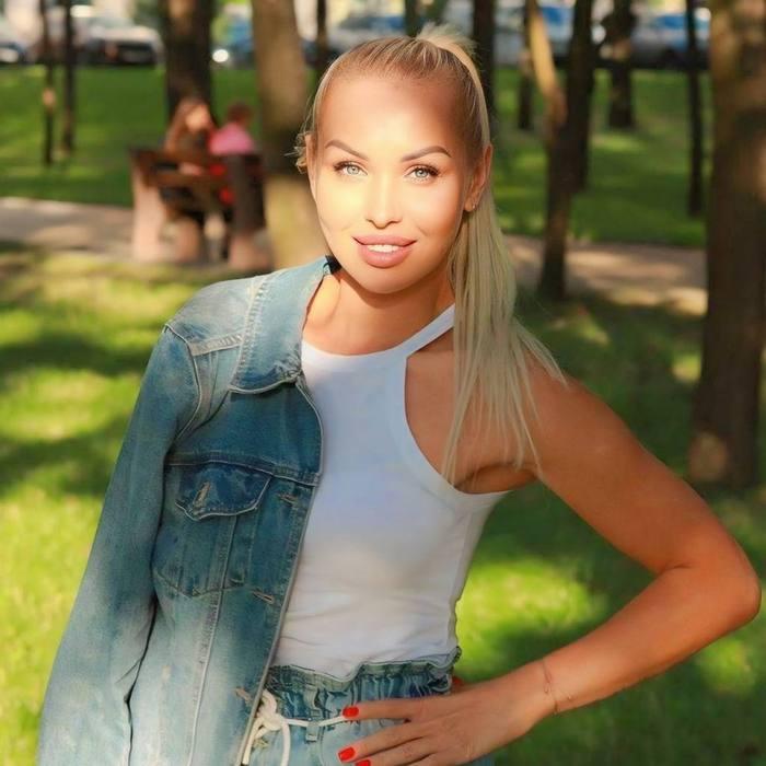 Sexy girlfriend Alina, 36 yrs.old from Kyiv, Ukraine