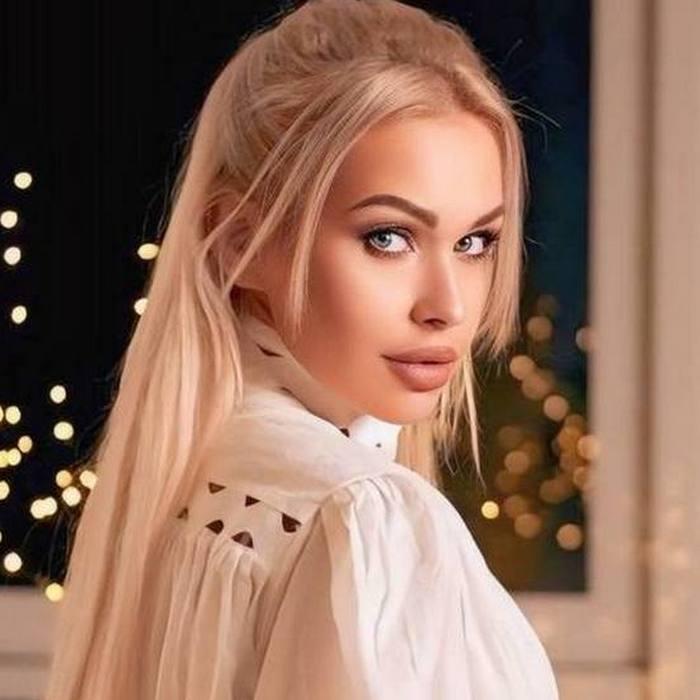 Single mail order bride Alina, 36 yrs.old from Kyiv, Ukraine