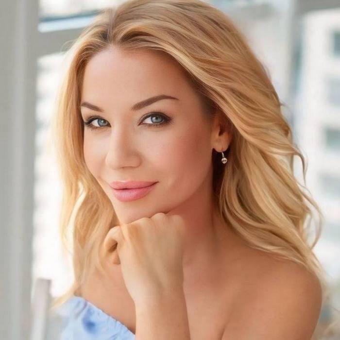 Hot lady Oksana, 44 yrs.old from Kyiv, Ukraine