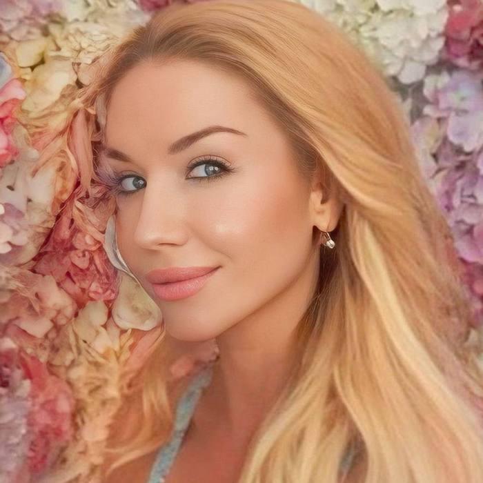 Charming bride Oksana, 44 yrs.old from Kyiv, Ukraine