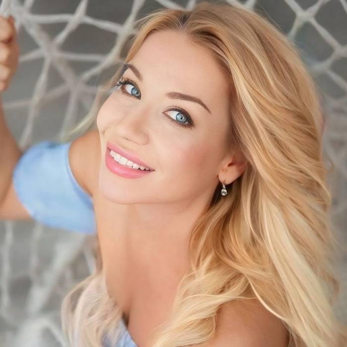 Hot girlfriend Oksana, 44 yrs.old from Kyiv, Ukraine