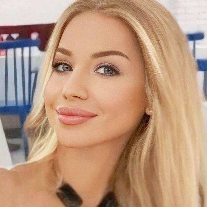 Hot wife Oksana, 44 yrs.old from Kyiv, Ukraine