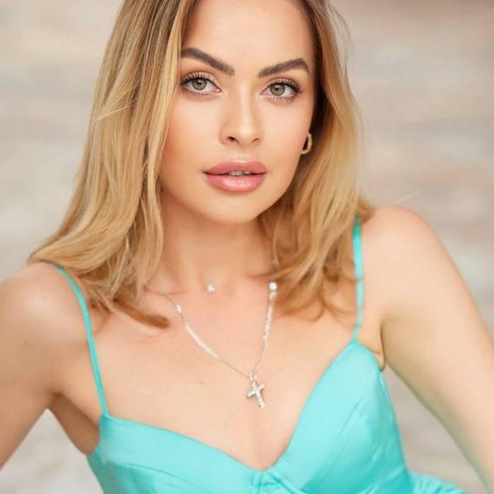 Nice girlfriend Alina, 32 yrs.old from Odessa, Ukraine