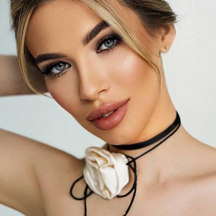 Beautiful miss Alina, 29 yrs.old from Berlin, Germany