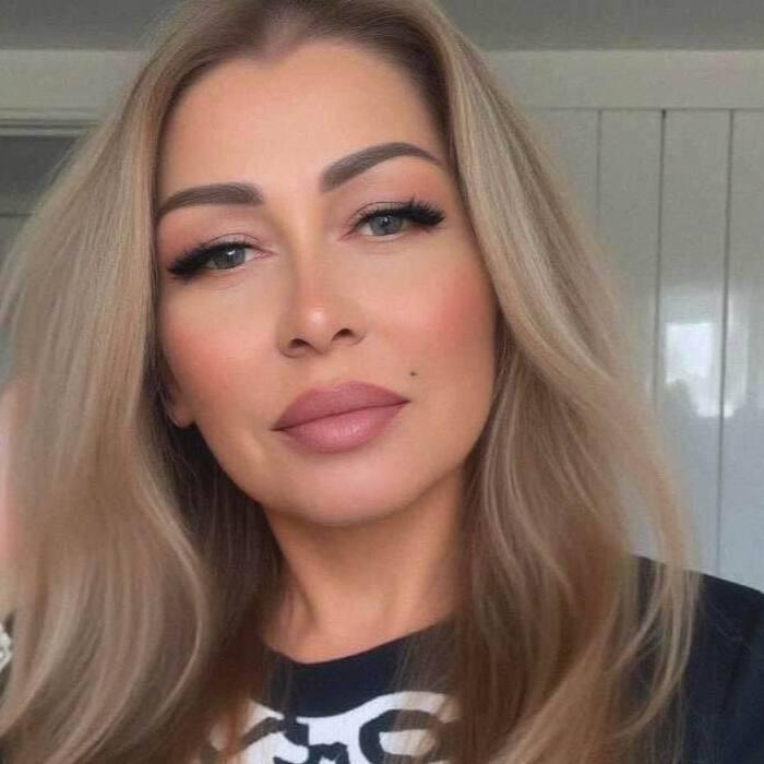 Sexy bride Hanna, 47 yrs.old from Kyiv, Ukraine
