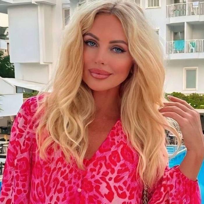 Gorgeous miss Elena, 50 yrs.old from Kyiv, Ukraine