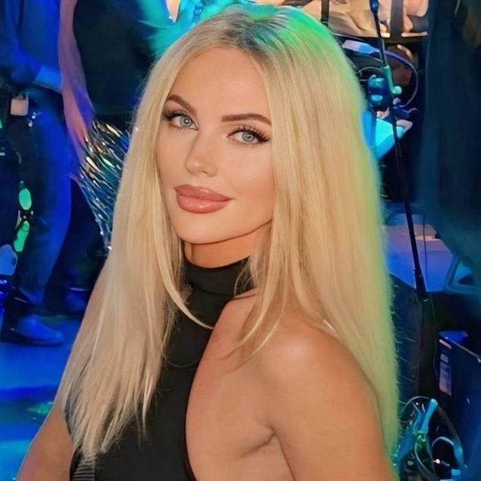 gorgeous bride Elena, 50 yrs.old from Kyiv, Ukraine