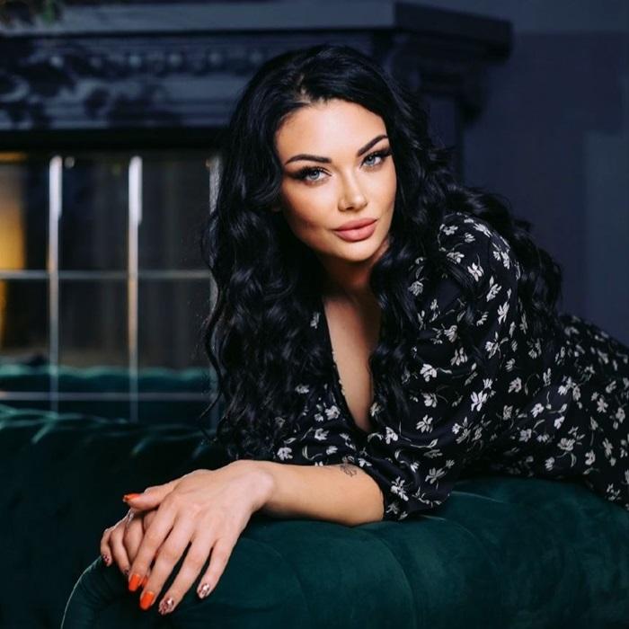 Charming lady Alina, 34 yrs.old from Zaporizhia, Ukraine