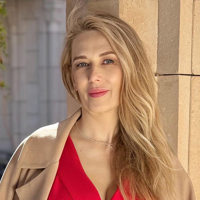 Nice lady Olga, 53 yrs.old from Eastern Europe