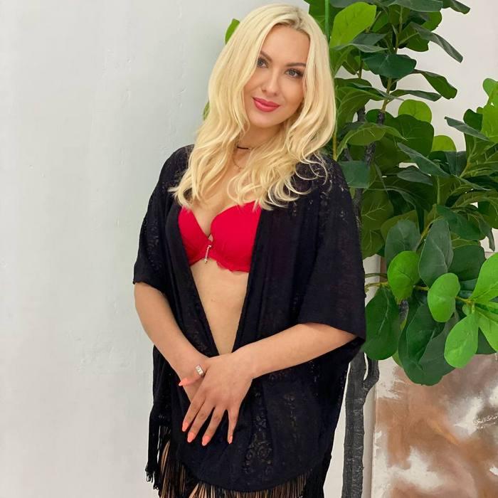 Sexy lady Kateryna, 39 yrs.old from Kyiv, Ukraine
