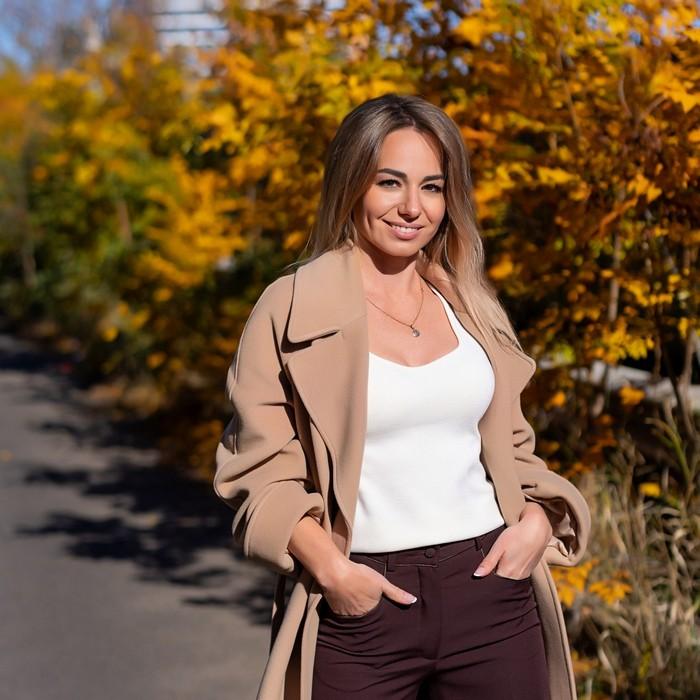 Single pen pal Alyona, 44 yrs.old from Odessa, Ukraine