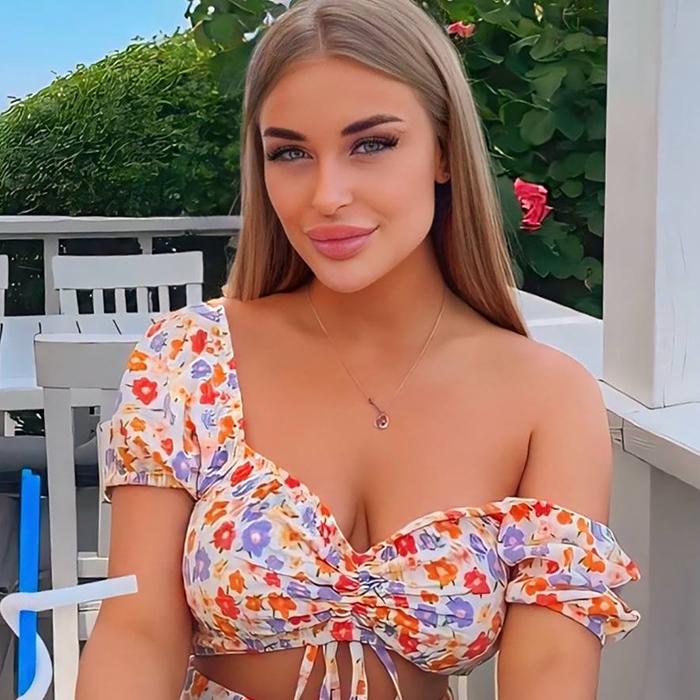 Hot girlfriend Victoria, 27 yrs.old from Dnieper, Ukraine
