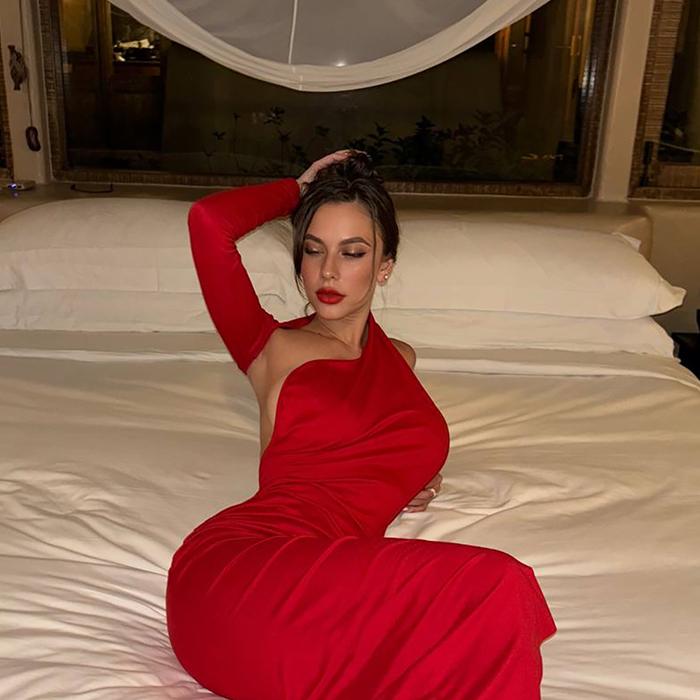 Gorgeous bride Olena, 33 yrs.old from Kiev, Ukraine