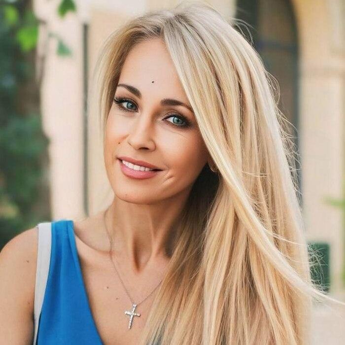 Pretty miss Ilona, 49 yrs.old from Odessa, Ukraine