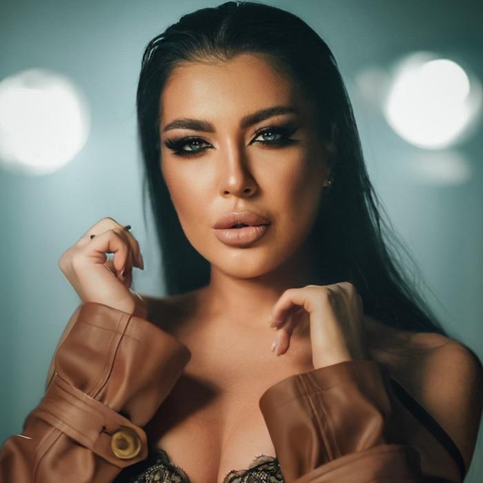 Hot bride Oksana, 27 yrs.old from Rome, Italy
