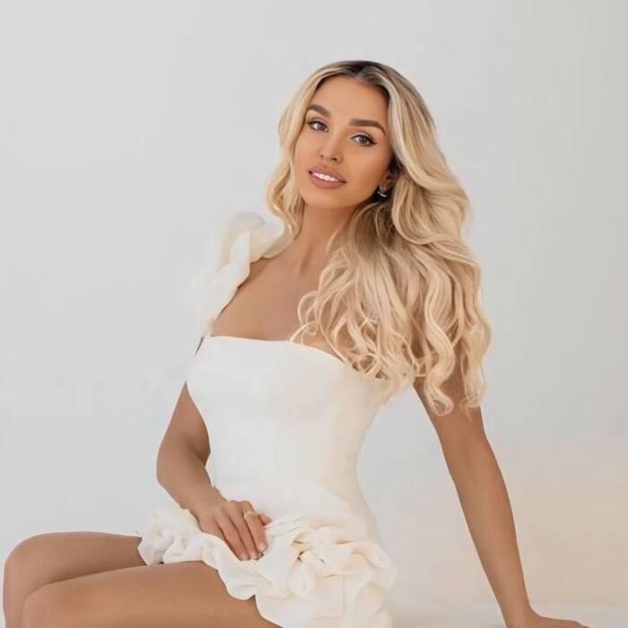 Single girlfriend Julia, 38 yrs.old from Dubai, United Arab Emirates