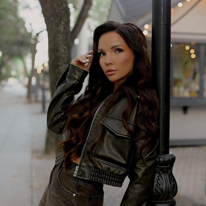 Nice girl Yuliya, 37 yrs.old from Eastern Europe