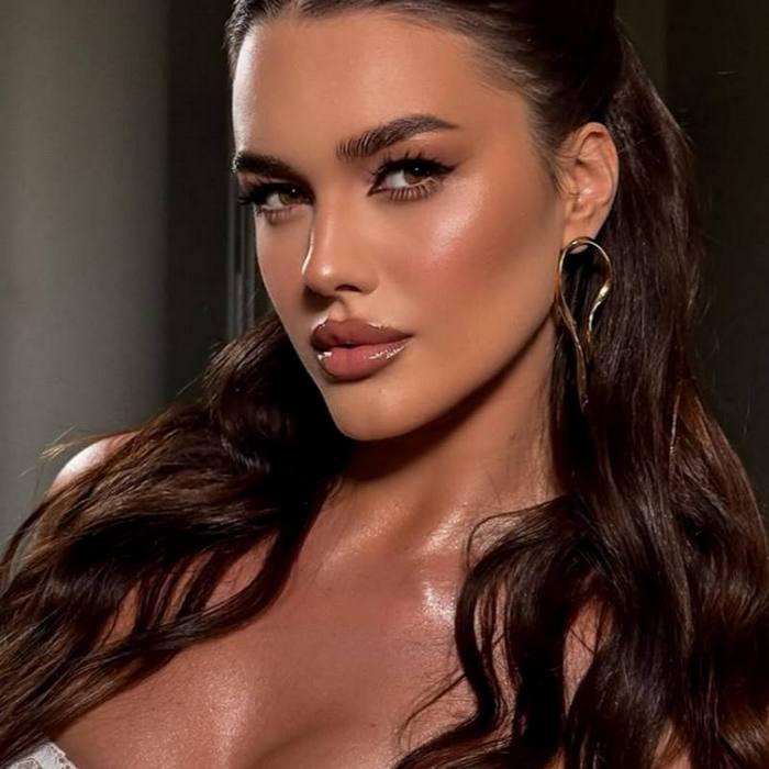 Hot wife Viktoriya, 26 yrs.old from Bălți, Moldova