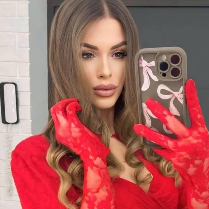 Sexy wife Alina, 30 yrs.old from Kiev, Ukraine Sexy wife Alina, 30 yrs.old from Kiev, Ukraine