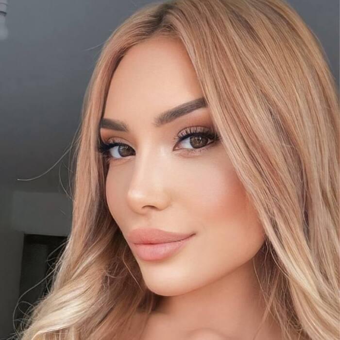 amazing pen pal Samantha, 29 yrs.old from London, United Kingdom