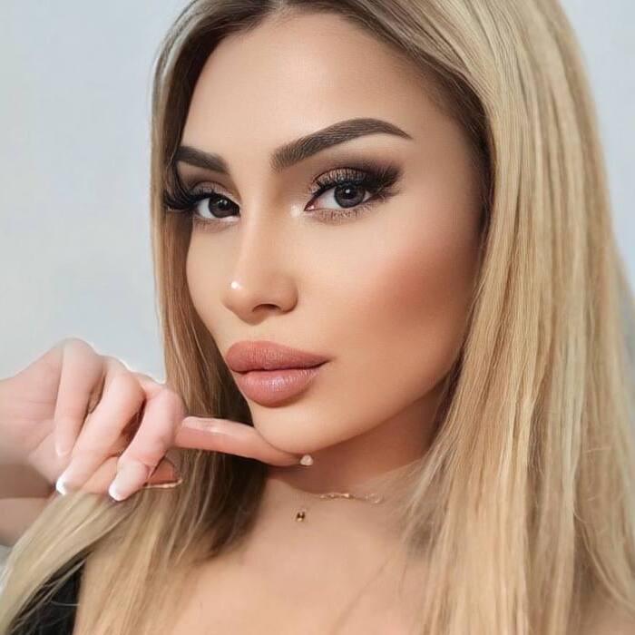 Nice lady Samantha, 29 yrs.old from London, United Kingdom