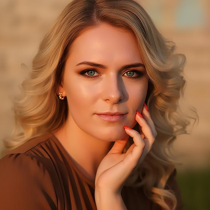 charming bride Yuliya, 34 yrs.old from Eastern Europe