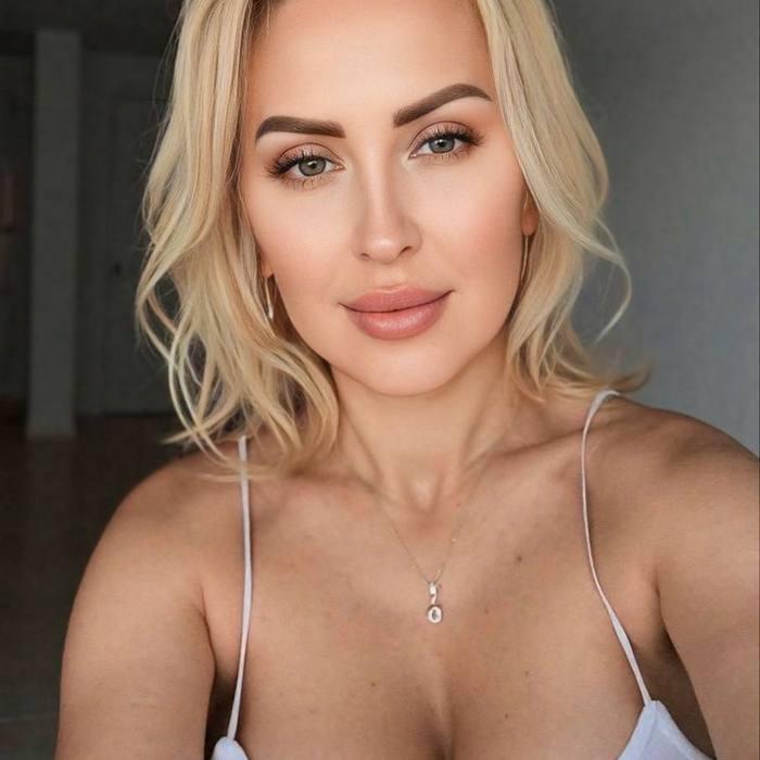 Beautiful girl Eva, 50 yrs.old from Lvov, Ukraine Beautiful girl Eva, 50 yrs.old from Lvov, Ukraine