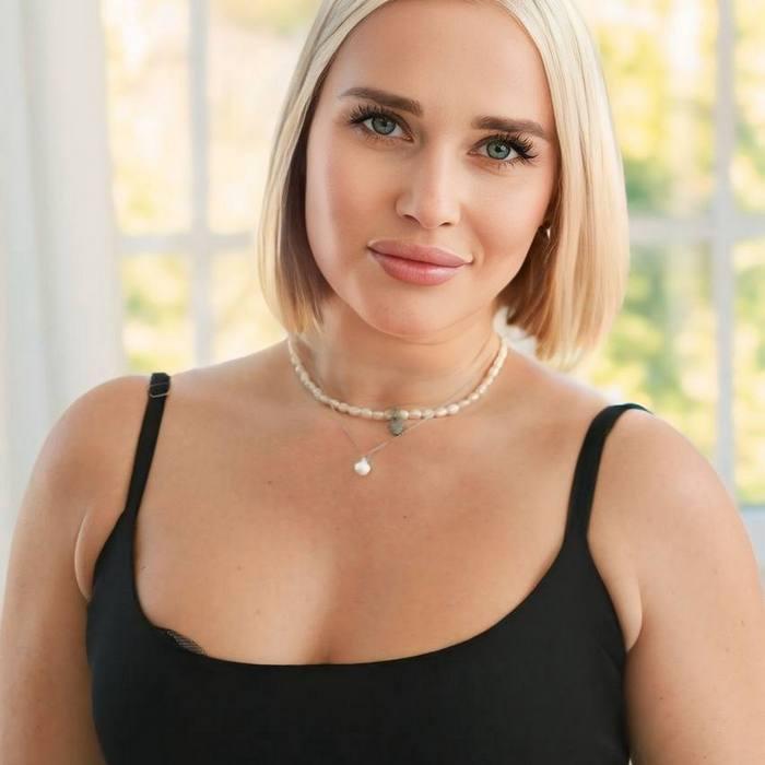 Amazing girlfriend Daryna, 42 yrs.old from Kiev, Ukraine