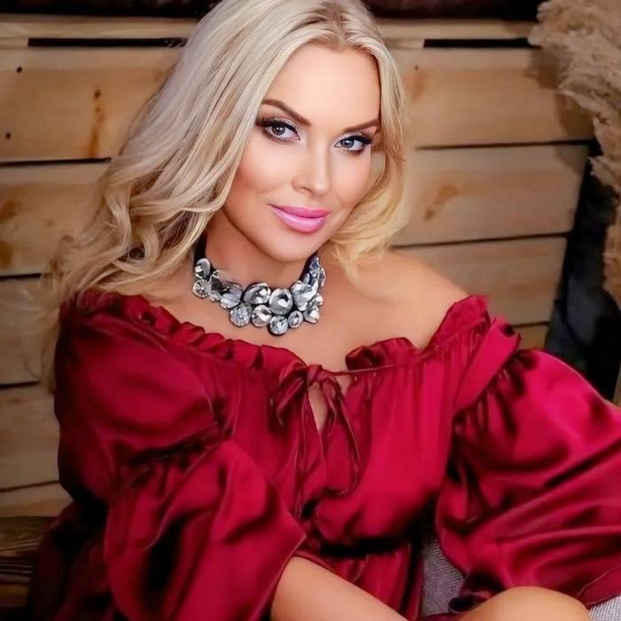 Beautiful wife Olga, 48 yrs.old from Truskavec, Ukraine