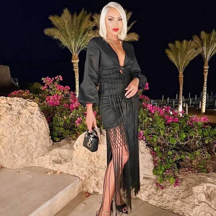 Gorgeous girl Yuliya, 47 yrs.old from Catanzaro, Italy
