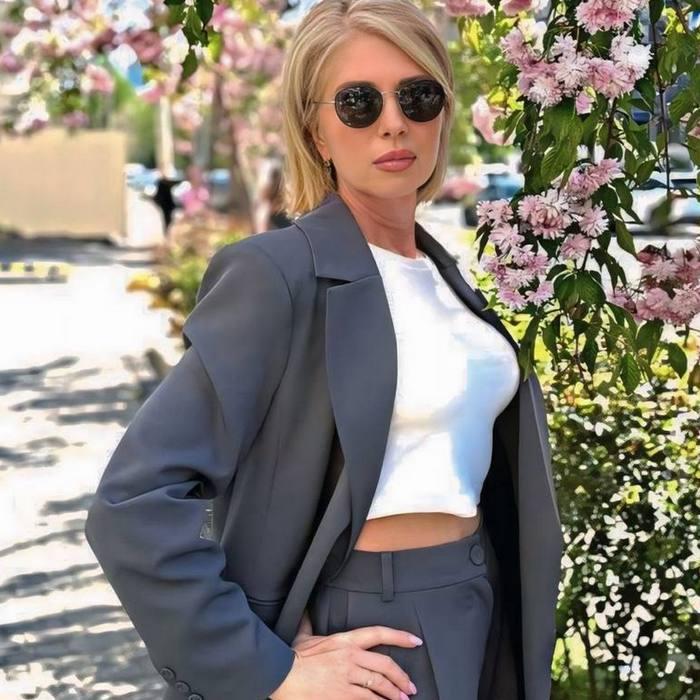 Gorgeous woman Vita, 53 yrs.old from Odessa, Ukraine