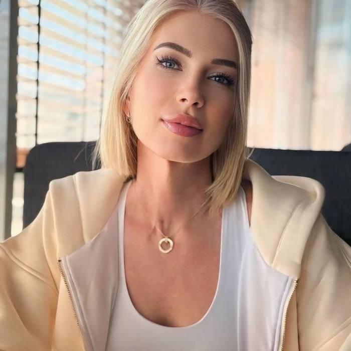 Beautiful girlfriend Vita, 53 yrs.old from Odessa, Ukraine