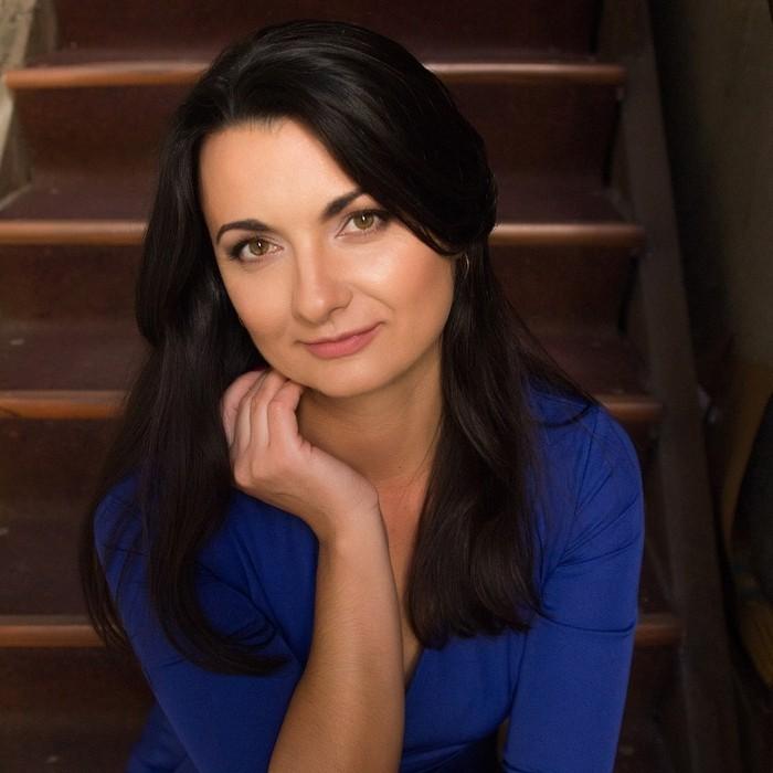 Hot mail order bride Anna, 42 yrs.old from Eastern Europe