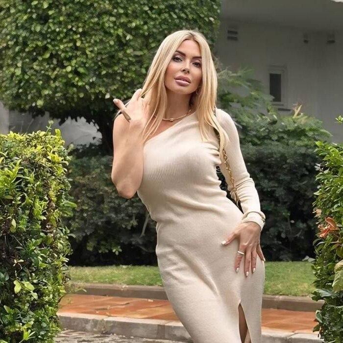 Single lady Viktoria, 45 yrs.old from Cannes, France Single lady Viktoria, 45 yrs.old from Cannes, France