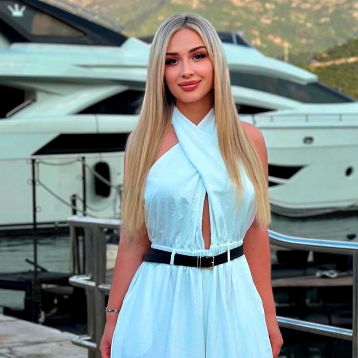 Hot bride Nadiya, 32 yrs.old from Kiev, Ukraine Hot bride Nadiya, 32 yrs.old from Kiev, Ukraine