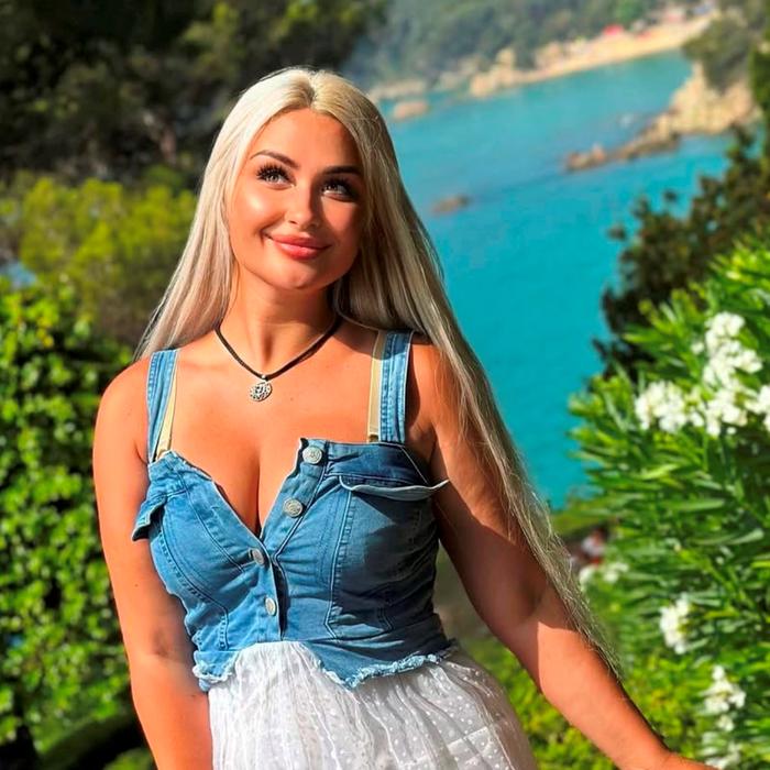single bride Nadiya, 32 yrs.old from Kiev, Ukraine