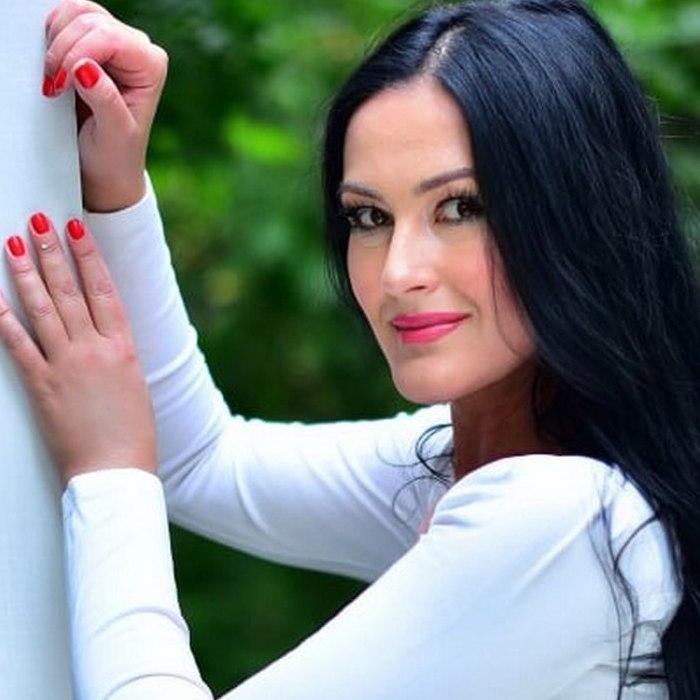Charming girlfriend Larysa, 47 yrs.old from Kyiv, Ukraine Charming girlfriend Larysa, 47 yrs.old from Kyiv, Ukraine